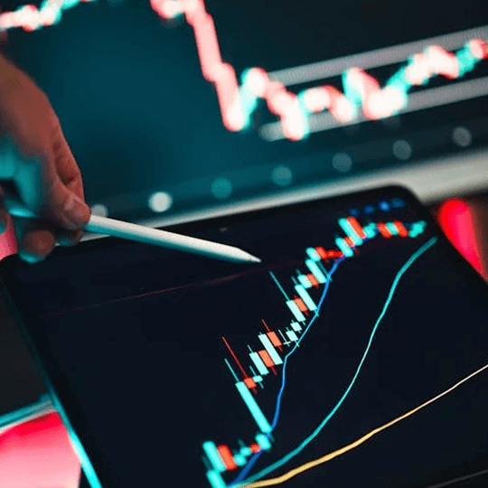 Spark Xyvor crypto investment experts team